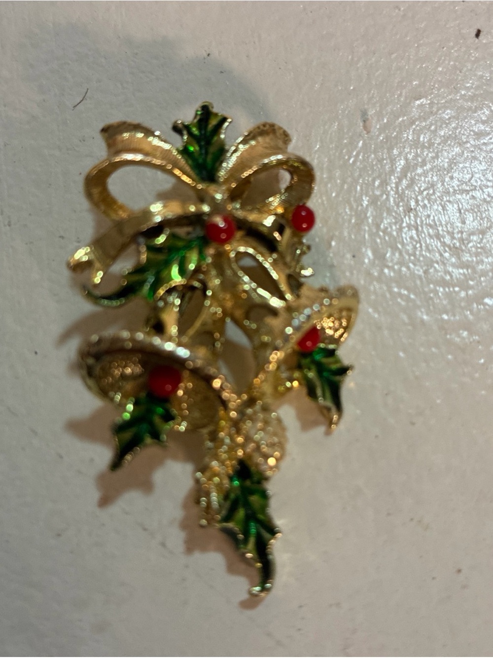 Vintage Gerry’s Christmas Bells Brooch Gold Tone Enamel Holly Berries 2 Inch